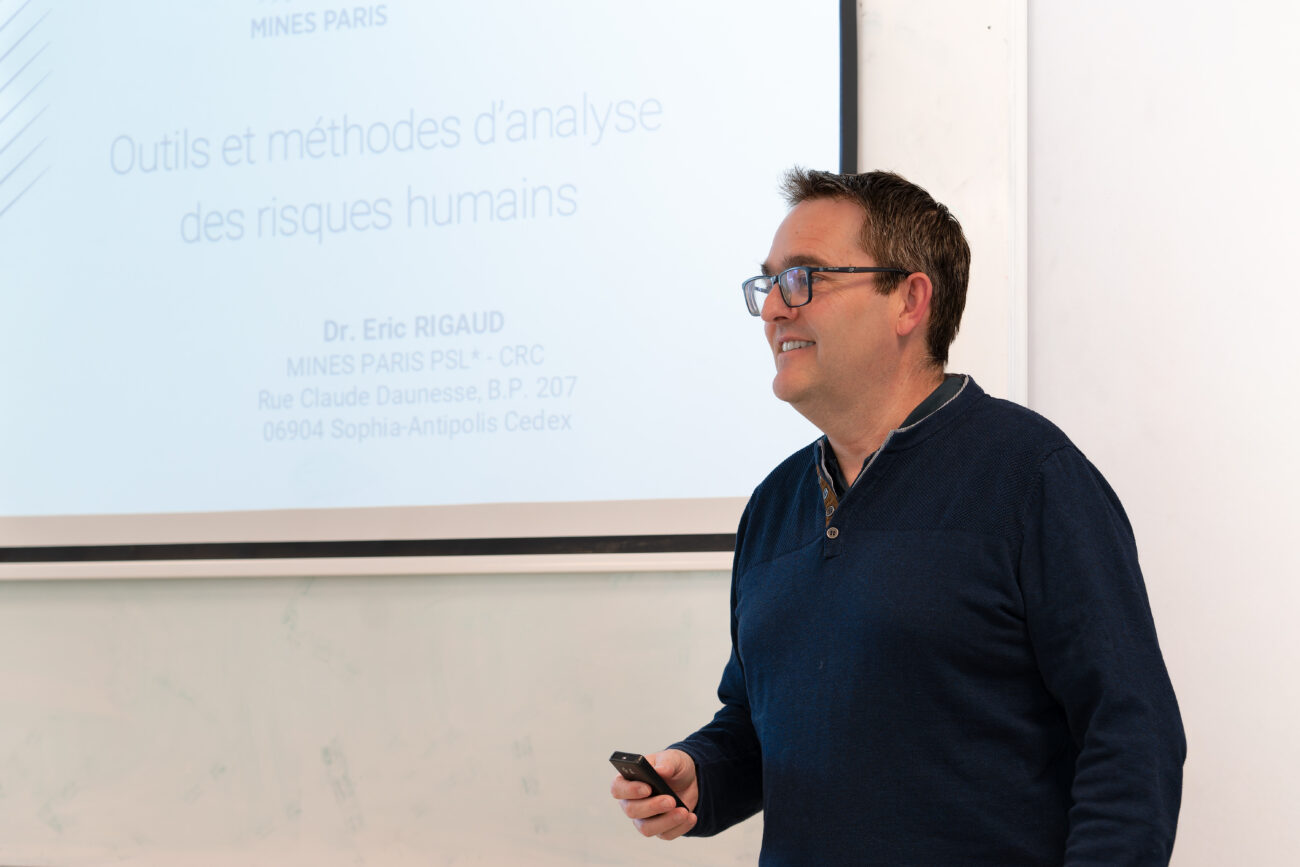 Eric Rigaud, spécialiste de la résilience, prépare les professionnels de demain à la prévention des risques et à la gestion des crises dans l’industrie