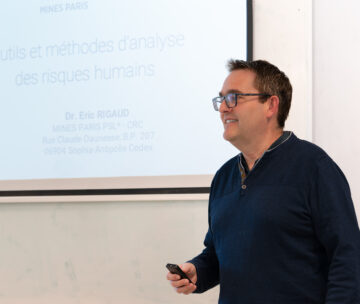 Eric Rigaud, spécialiste de la résilience, prépare les professionnels de demain à la prévention des risques et à la gestion des crises dans l’industrie