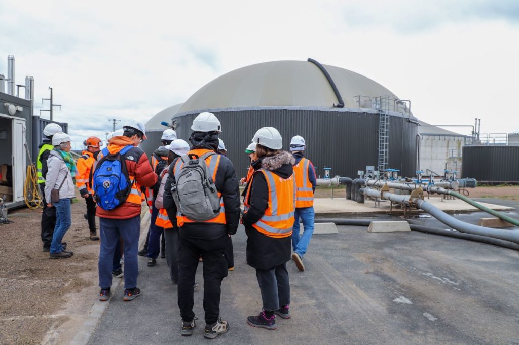 Methanization to recover local organic waste