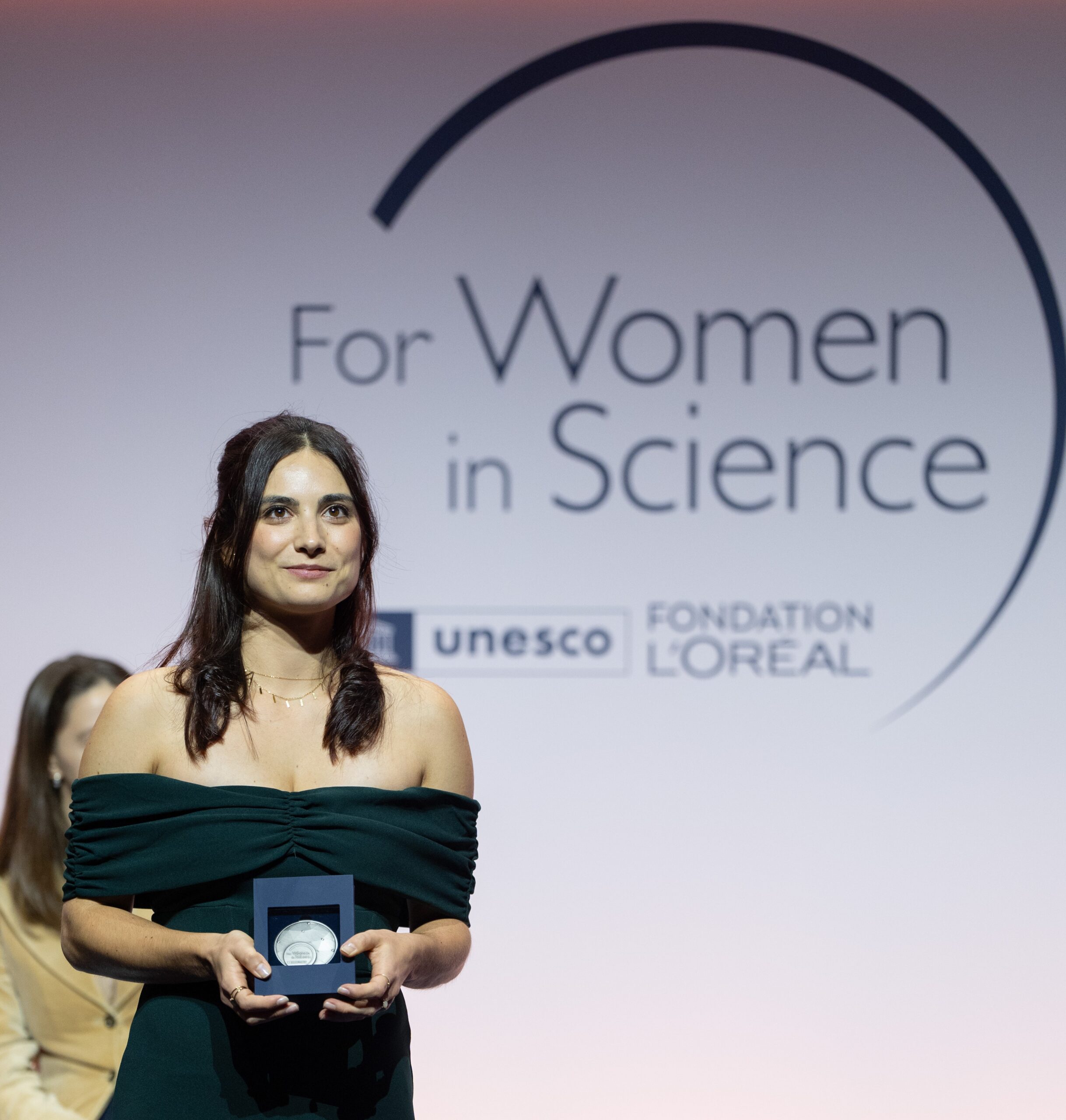 Marion Négrier, postdoctoral researcher at Mines Paris – PSL, winner of the L’Oréal-UNESCO “Young Talents France” award 2025